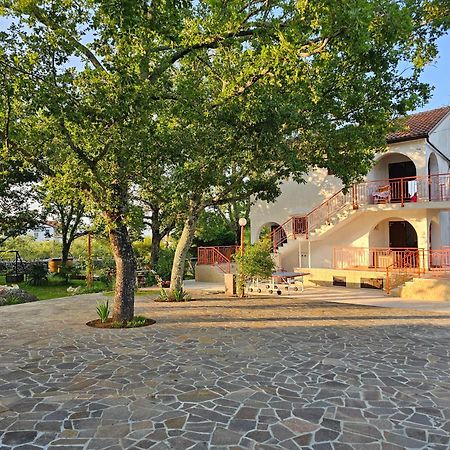 Villa Kucan Porat  Esterno foto